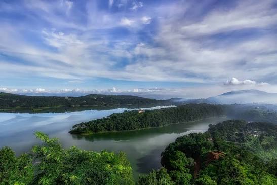 Ri Kynjai Lake Resort